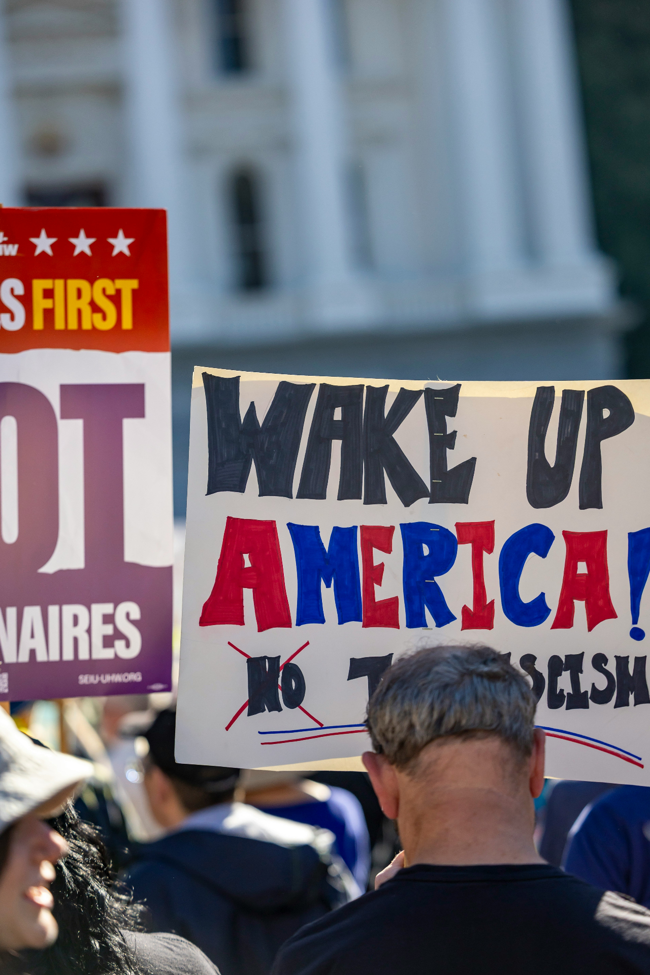 Constitutionalism, Medical Populism, and Global Health